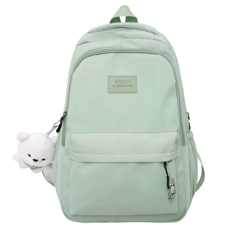 Sac à dos robuste pour étudiant, durable, avec bretelles confortables pour usage quotidien.