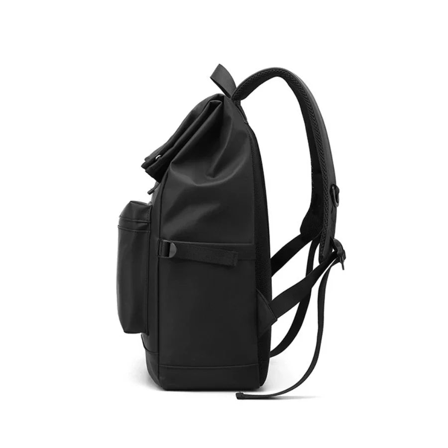 Sac à dos quotidien unisexe, imperméable et robuste, parfait pour l'école, le travail ou les activités urbaines.