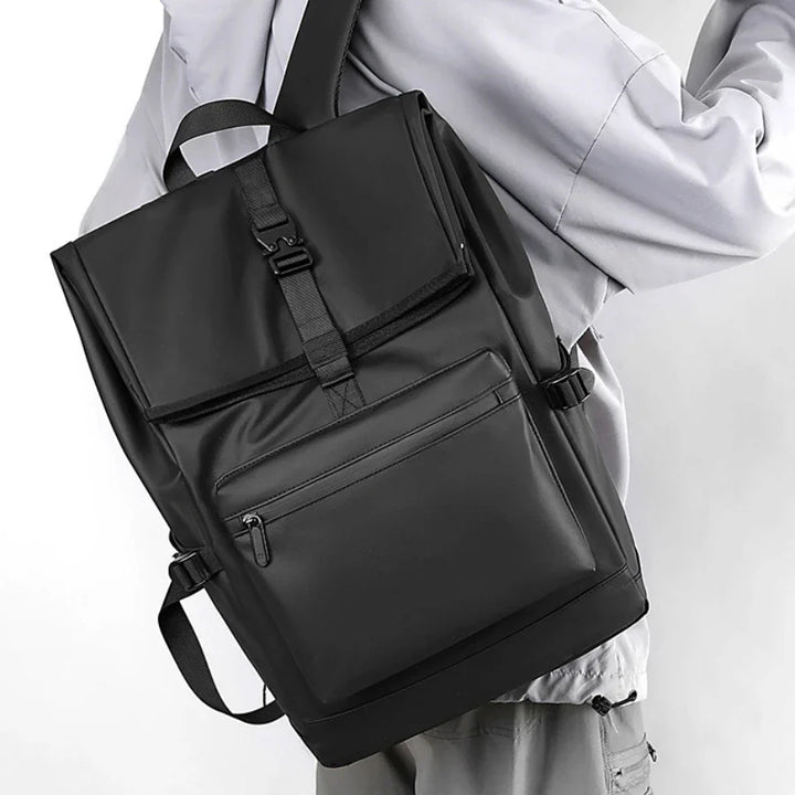 Sac à dos unisexe polyvalent et imperméable, style urbain idéal pour étudiants, professionnels et voyageurs.