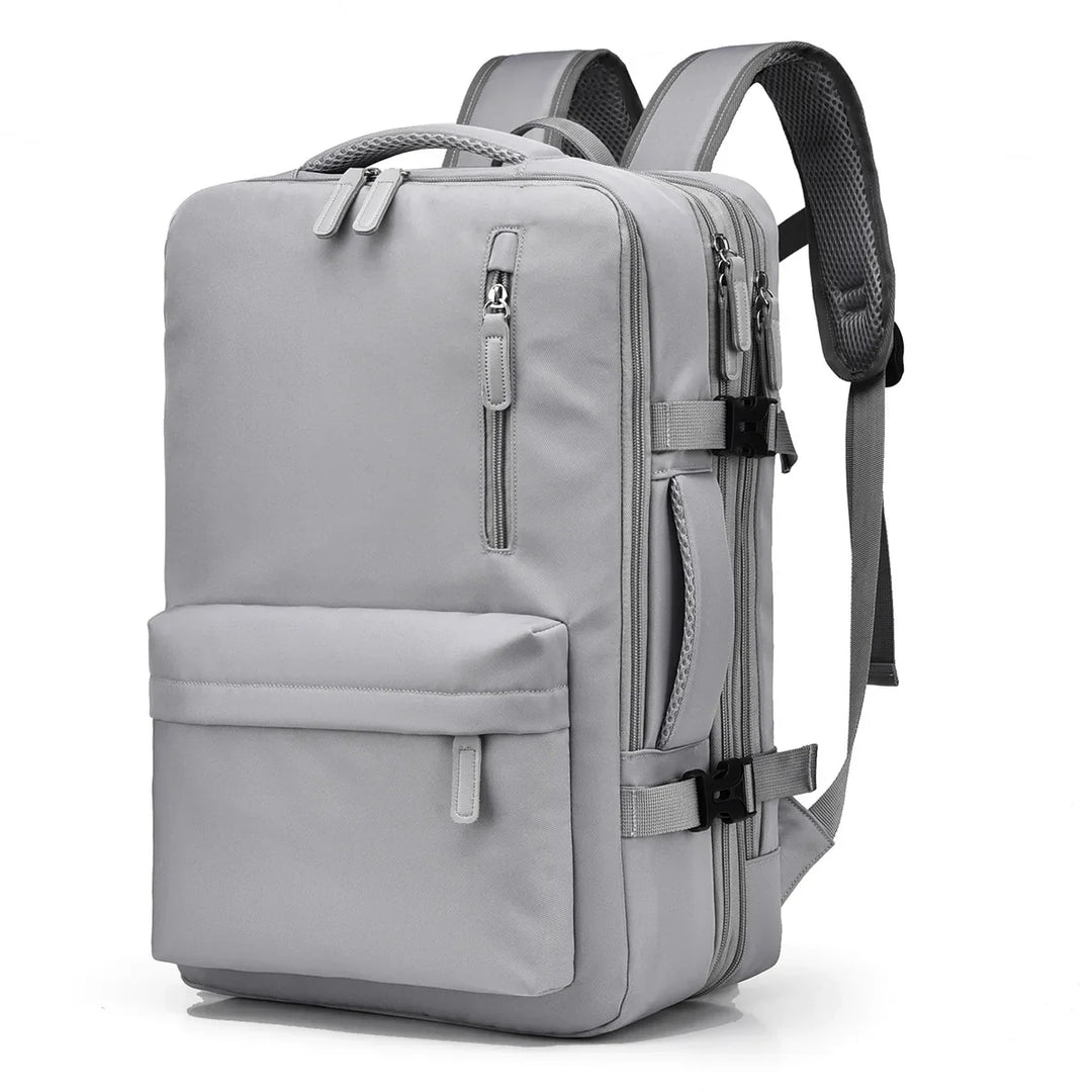 Sac à dos de voyage femme stylé et extensible, bagage cabine idéal pour des voyages organisés.