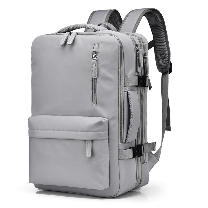 Sac à dos de voyage femme stylé et extensible, bagage cabine idéal pour des voyages organisés.