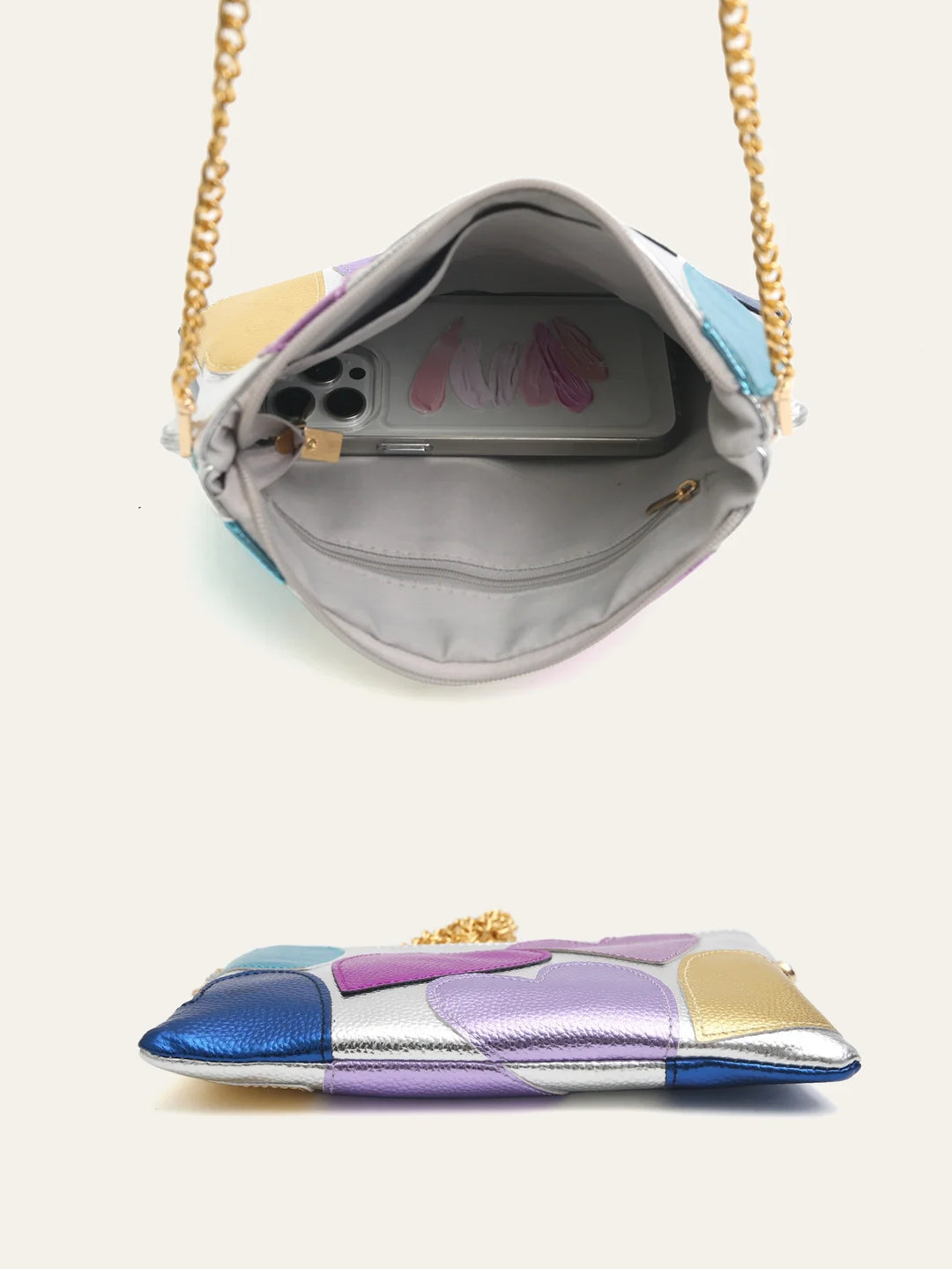 Sac chic femme métallisé, cœurs scintillants. Idéal pour accessoiriser une tenue de soirée élégante.