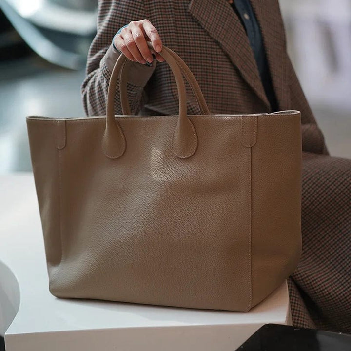 Sac fourre-tout en cuir véritable, grand format, couleur bleu, spacieux et élégant pour femme, idéal au quotidien.