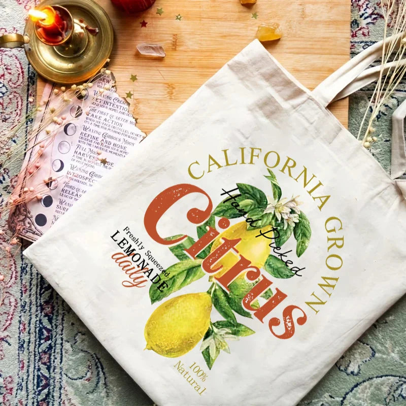 Tote bag femme chic en toile, esprit voyage italien, parfait pour l'été et le printemps.