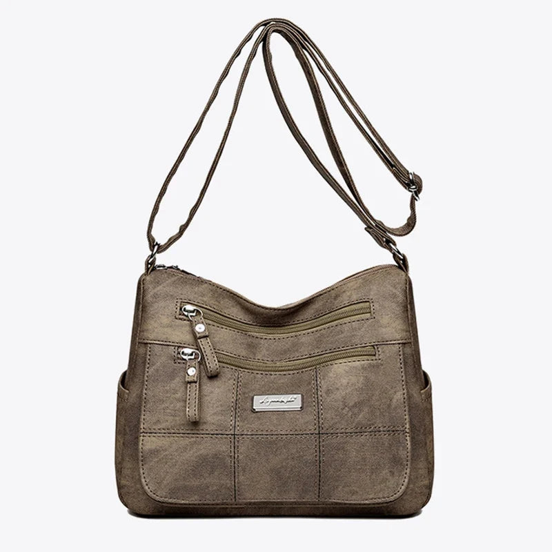 Sac à main femme style fourre-tout, bandoulière. En toile résistante, parfait accessoire mode et pratique.