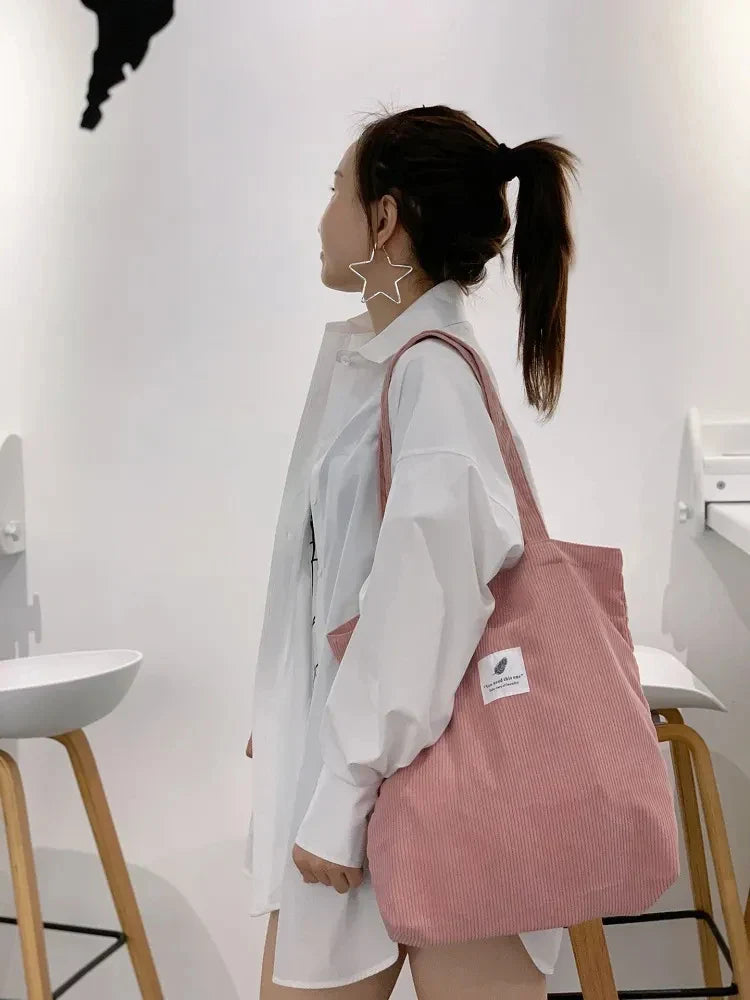 Sac épaule femme en velours côtelé, fourre-tout élégant et pratique pour la vie de tous les jours.