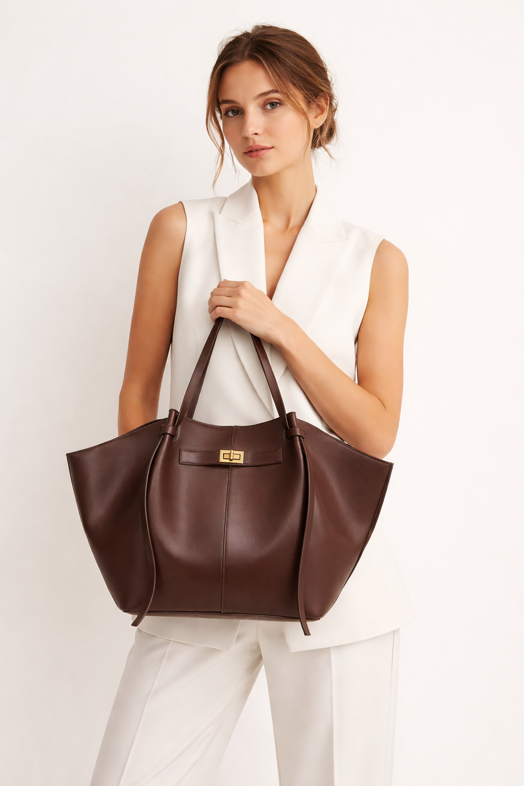 Sac fourre-tout élégant pour femmes en cuir synthétique, idéal pour le quotidien.