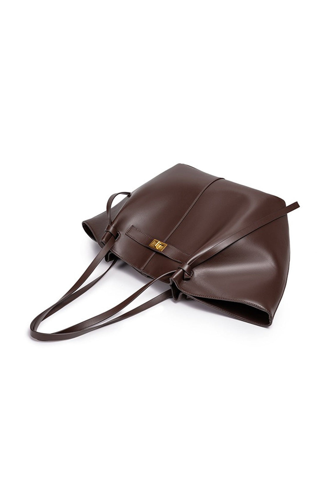 Grand sac fourre-tout en cuir synthétique avec anse longue, pratique et stylé.