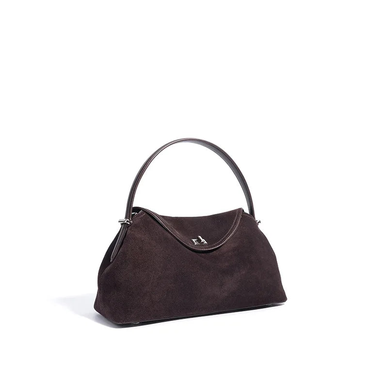 Fermoir doré sur sac à main femme Alma en cuir suédé, détail élégant et tendance automne
