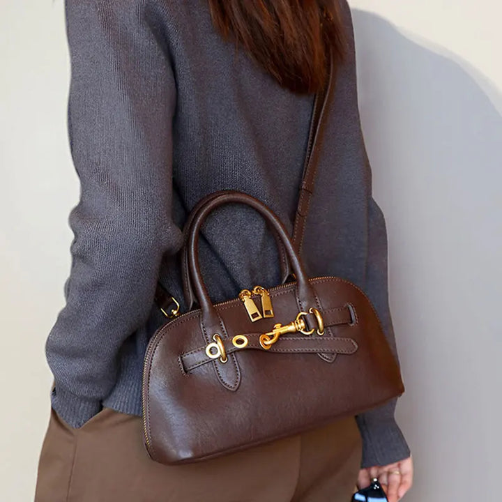 Sac à main femme Lyra en cuir, vue latérale, détail des finitions de luxe