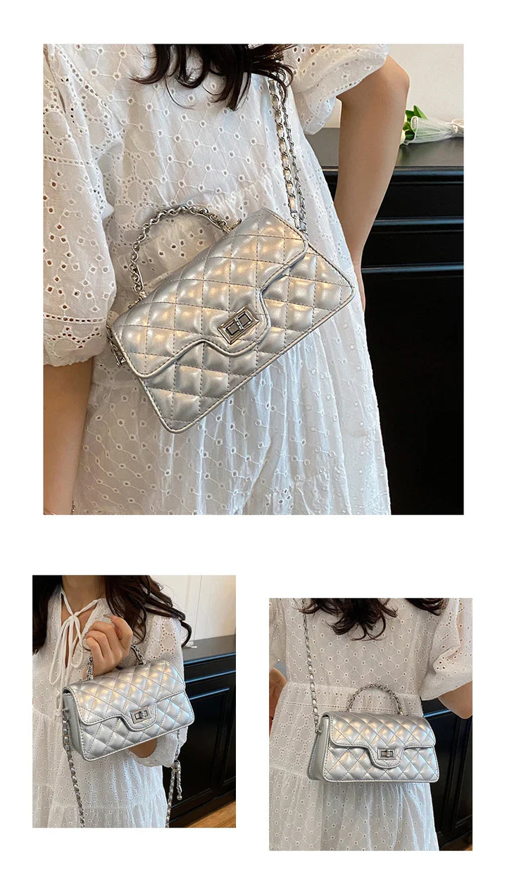 Sac à main blanc élégant pour femmes, matelassé avec bandoulière, en similicuir de haute qualité, style mode.