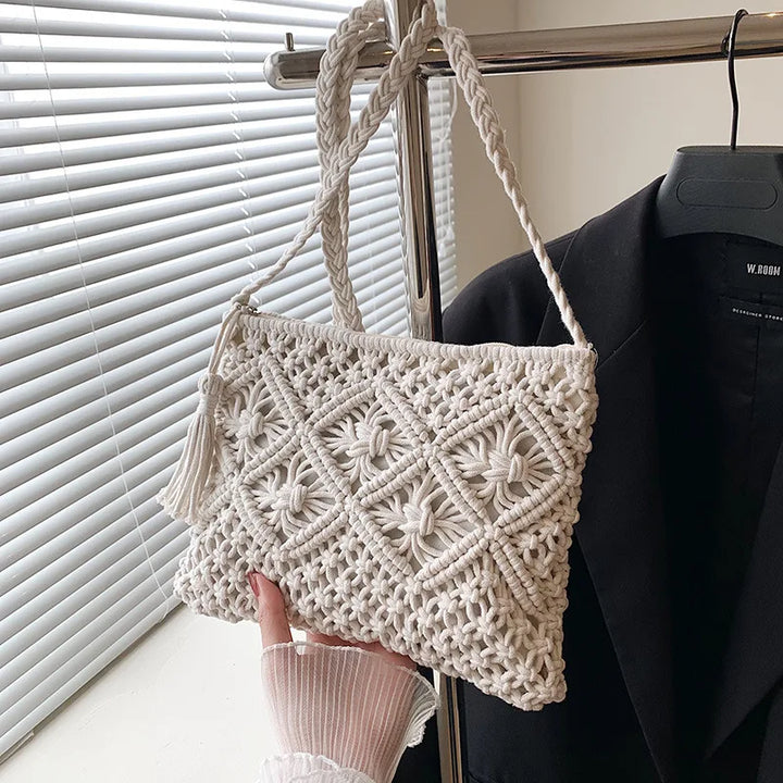 Sac à main bohème en coton léger pour femme, petit format, accessoire chic d'été.