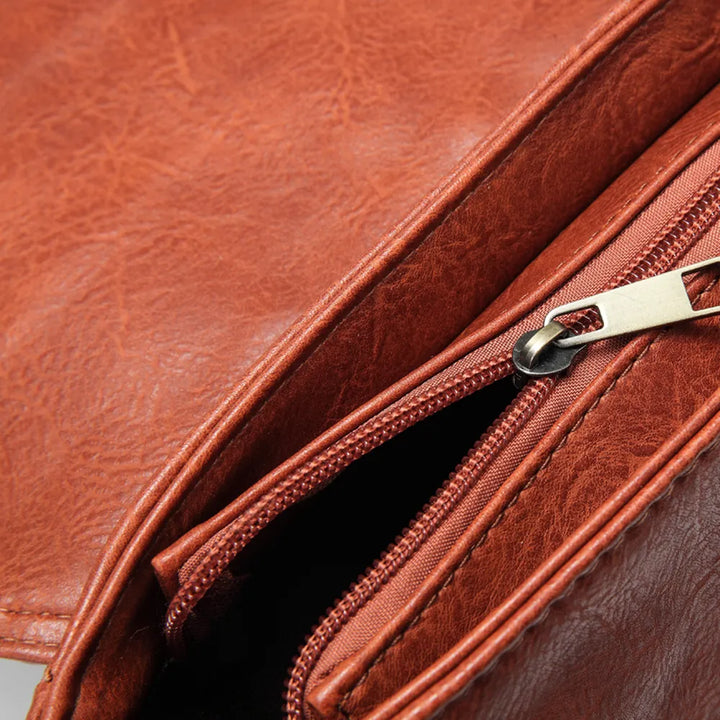 Sac à main bohème chic pour femme, en similicuir, doté d'une bandoulière, pratique et multifonctionnel.