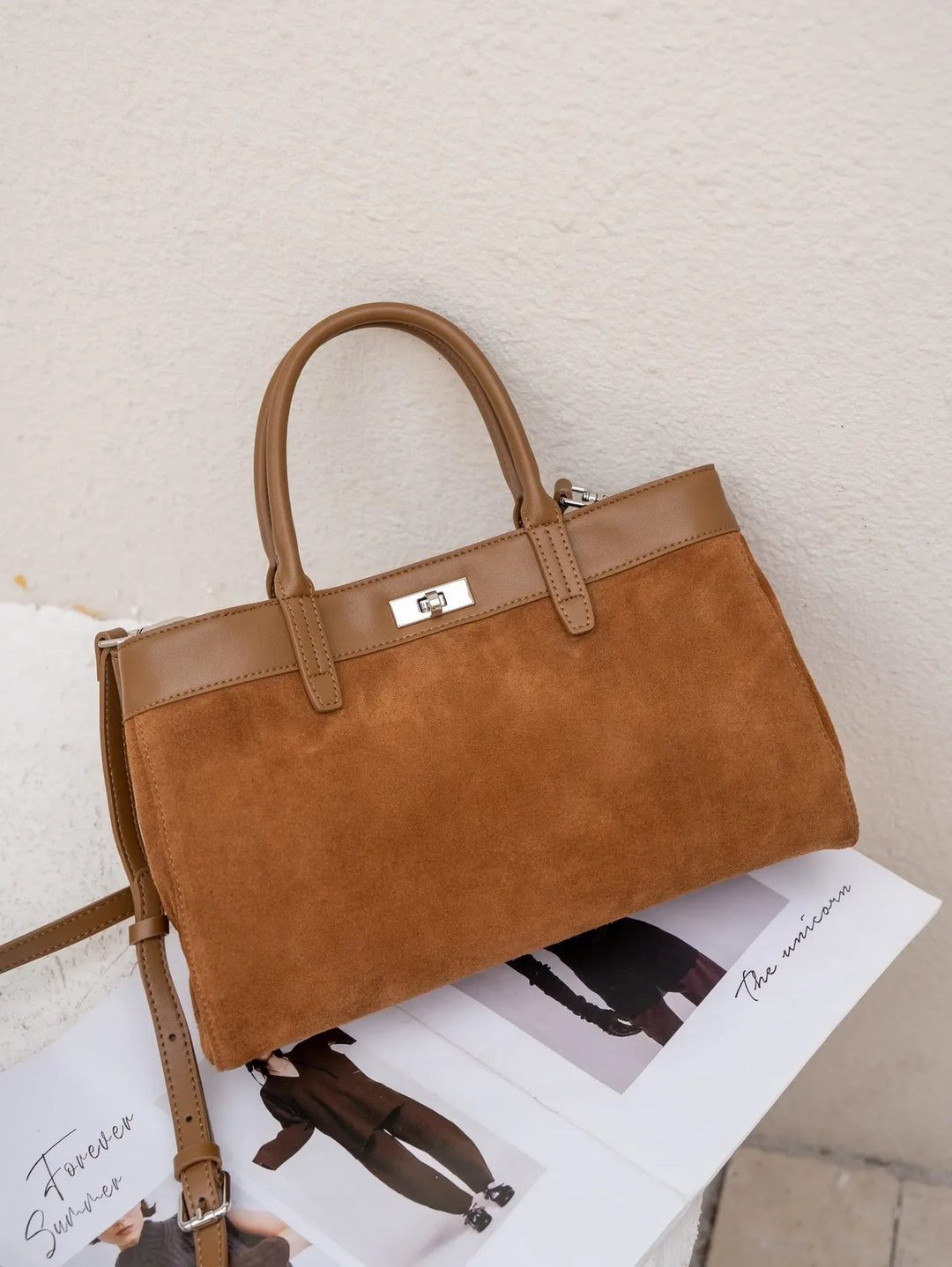 Grand sac à main femme en cuir daim gris anthracite, spacieux, idéal pour le quotidien