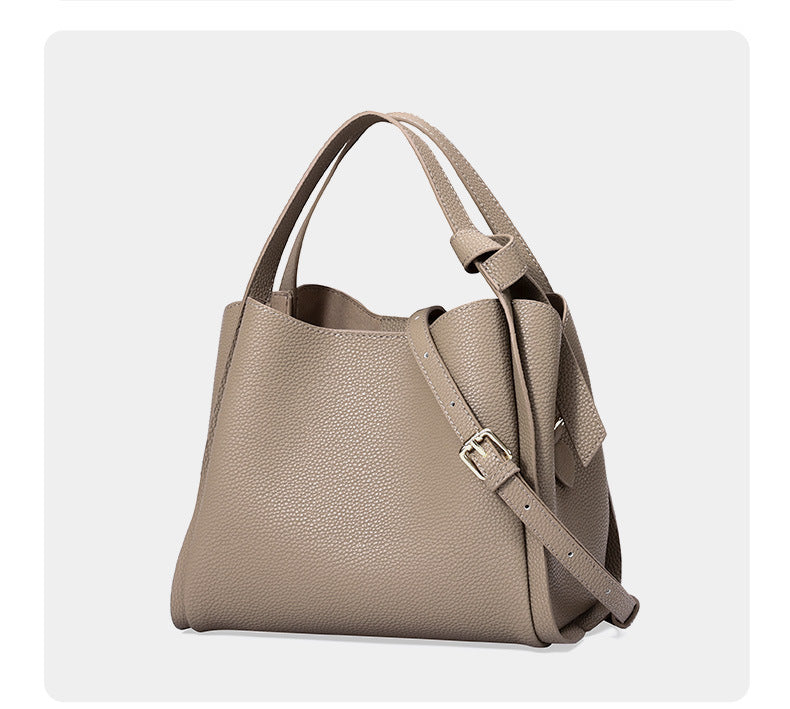 Sac à main chic en cuir pour femmes, élégance intemporelle. Accessoire de mode féminin pratique.