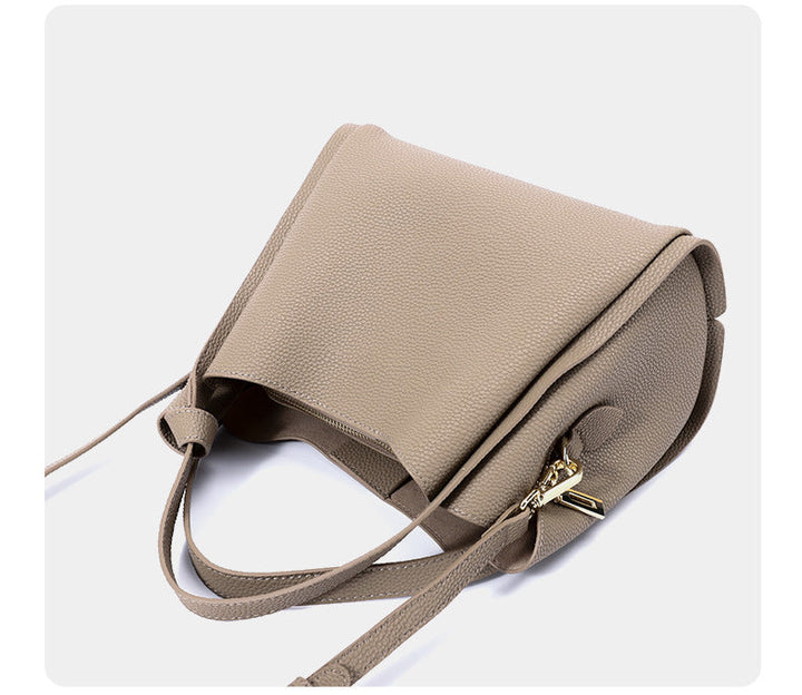 Sac à main femme en cuir écologique, design élégant et durable. Idéal pour un usage quotidien chic.