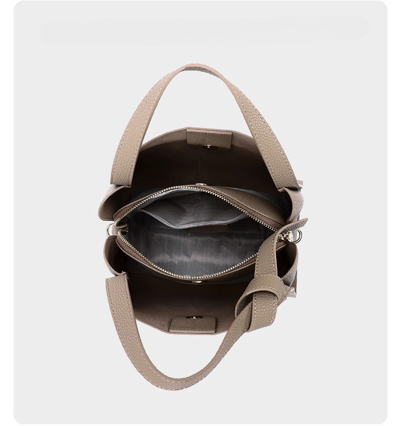 Sac à main quotidien pour femmes en cuir chic. Parfait accessoire mode, allie pratique et élégance.