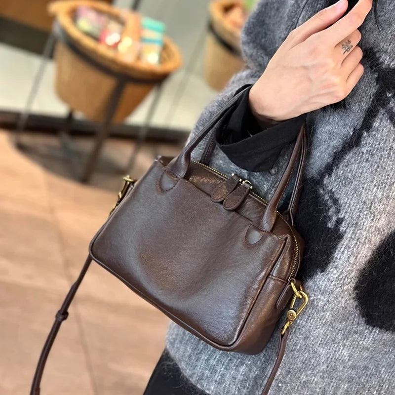 Sac à main de luxe pour femme en cuir PU, élégant et pratique, avec style bandoulière.