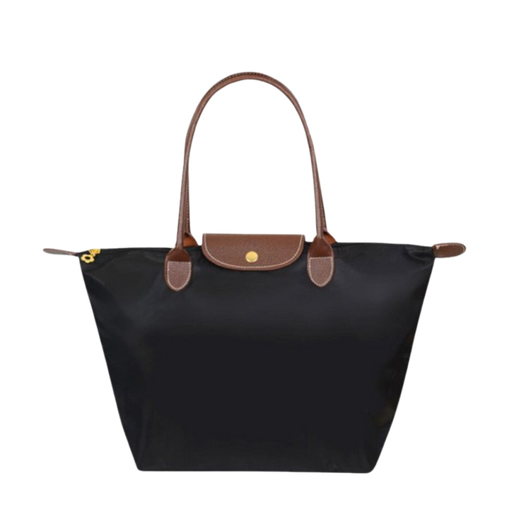 Sac à main de luxe pour femme, élégant et intemporel, accessoire mode chic pour le quotidien.