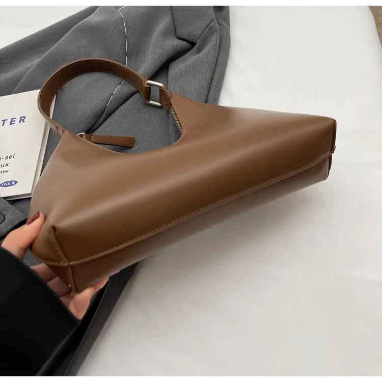 Sac à main élégant Anola, pour femme, style hobo compact, polyuréthane de qualité.