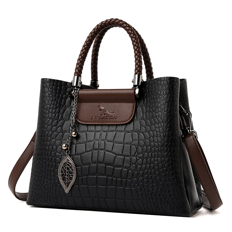 Sac à main femme cuir croco élégant, bicolore, bandoulière, accessoire mode luxe.