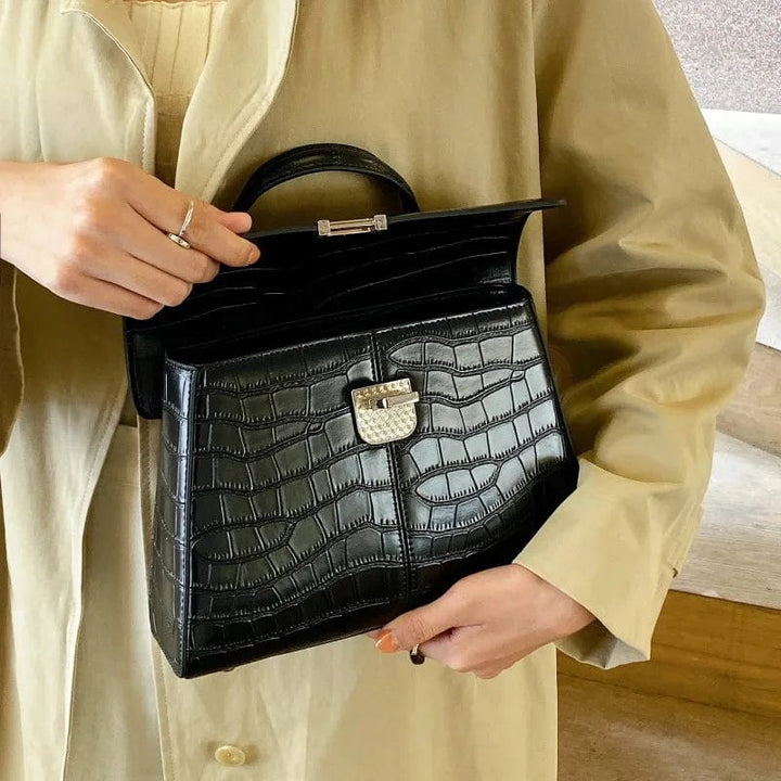 Sac à main noir, accessoire femme en cuir, élégant et pratique pour toutes occasions