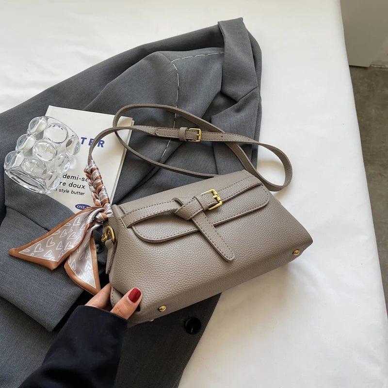 Sac à main femme luxe en cuir PU, avec doublure intérieure, poches de rangement, pratique et organisé.