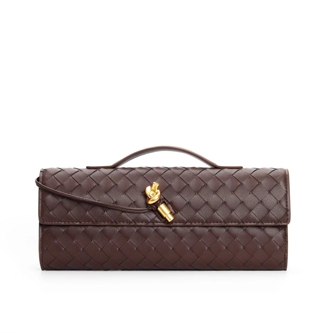 Sacoche femme en cuir tressé, allie style, durabilité et un design élégant.