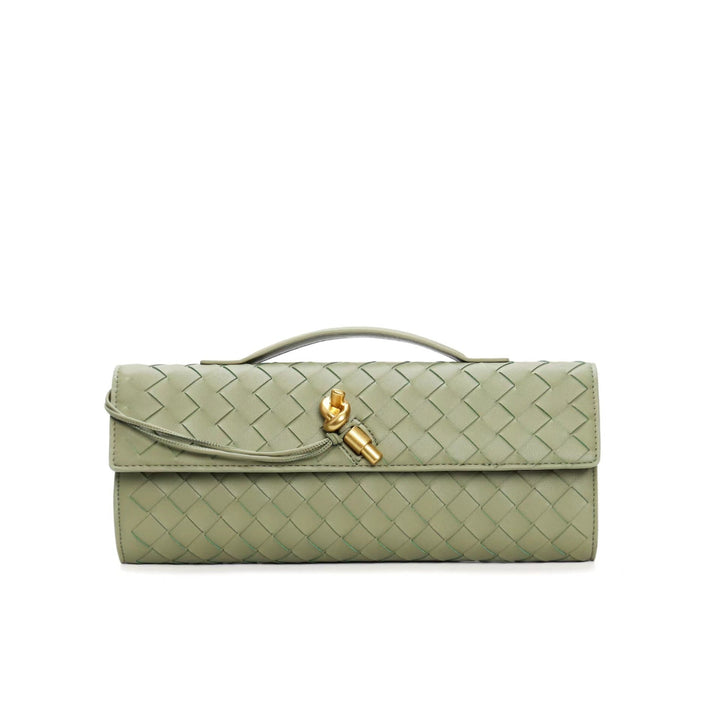 Sac à main femme en cuir tressé, avec détails soignés et bandoulière amovible.