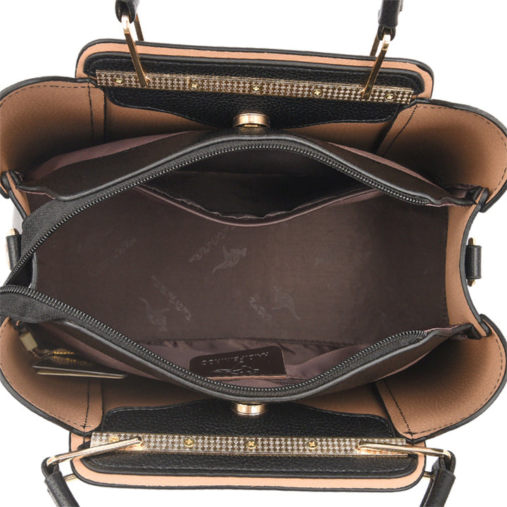 Sac à main féminin noir en cuir de qualité, grand format, alliant mode, praticité et élégance.