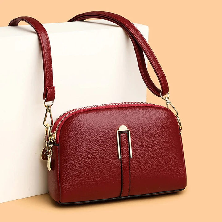 Sac élégant en cuir vegan noir, sac mode femme pour toutes occasions, avec bandoulière ajustable.