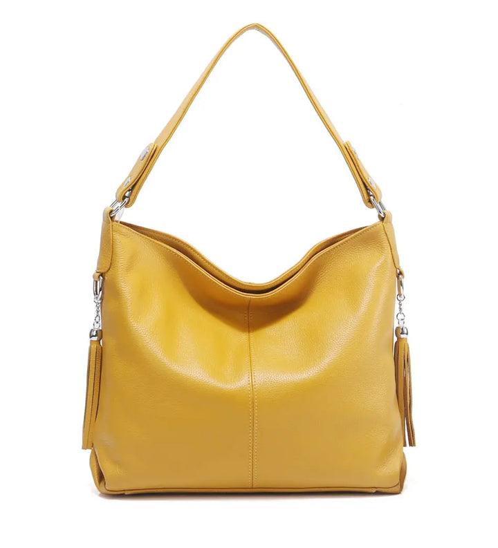 Sac à main femme grand format, design classique. Cuir synthétique, un intemporel chic pour toute femme moderne.