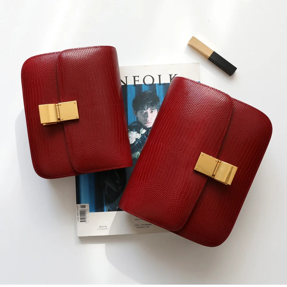Sac à main femme élégant motif croco synthétique, parfait pour le luxe au quotidien.