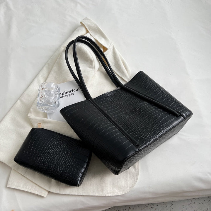 Sac à main femme noir élégant effet croco avec bandoulière, idéal pour une touche chic au quotidien.