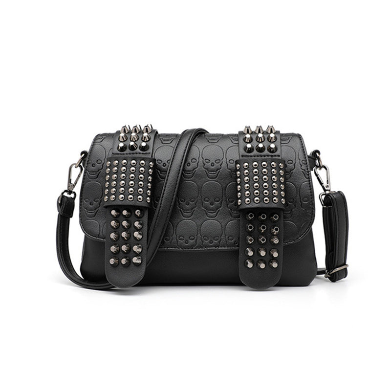 Sac à main femme noir rock avec détails métalliques, parfait pour un look original et tendance.
