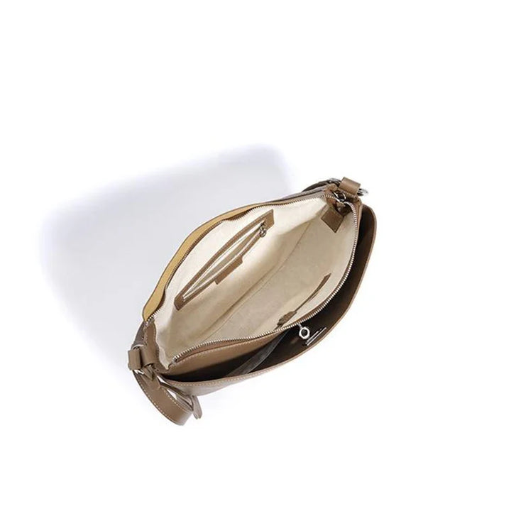 Sac quotidien femme, hobo en cuir vegan luxe. Porté épaule, chic et pratique pour toutes les occasions mode.