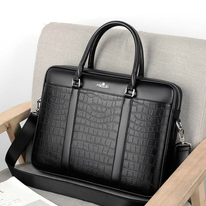 Sac à main homme élégant noir motif crocodile en cuir vegan, idéal pour le bureau.
