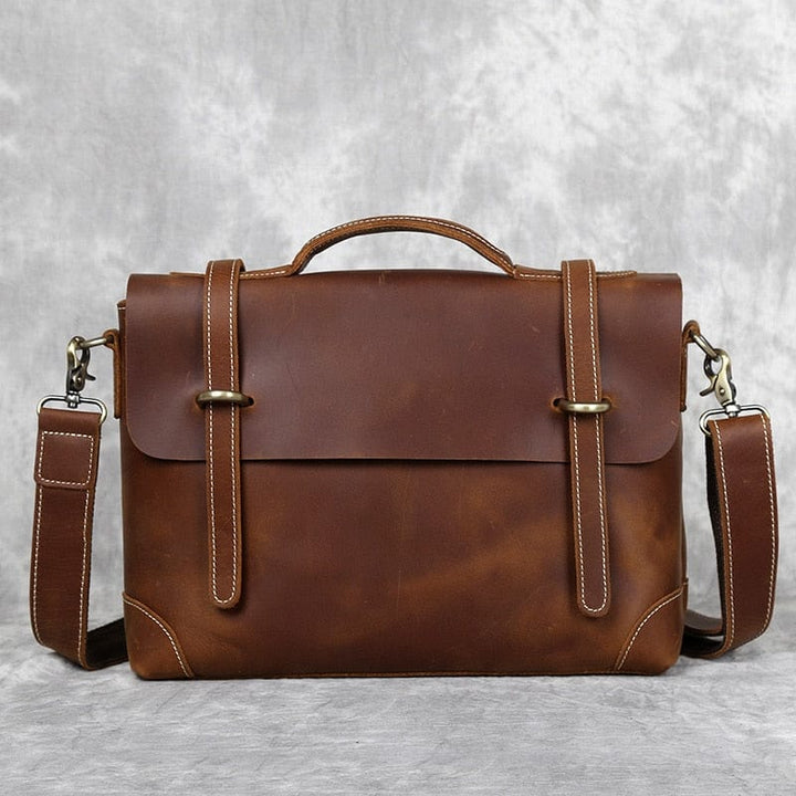 Sac à main en cuir marron pour homme, avec compartiment ordinateur, parfait pour le bureau et les voyages.