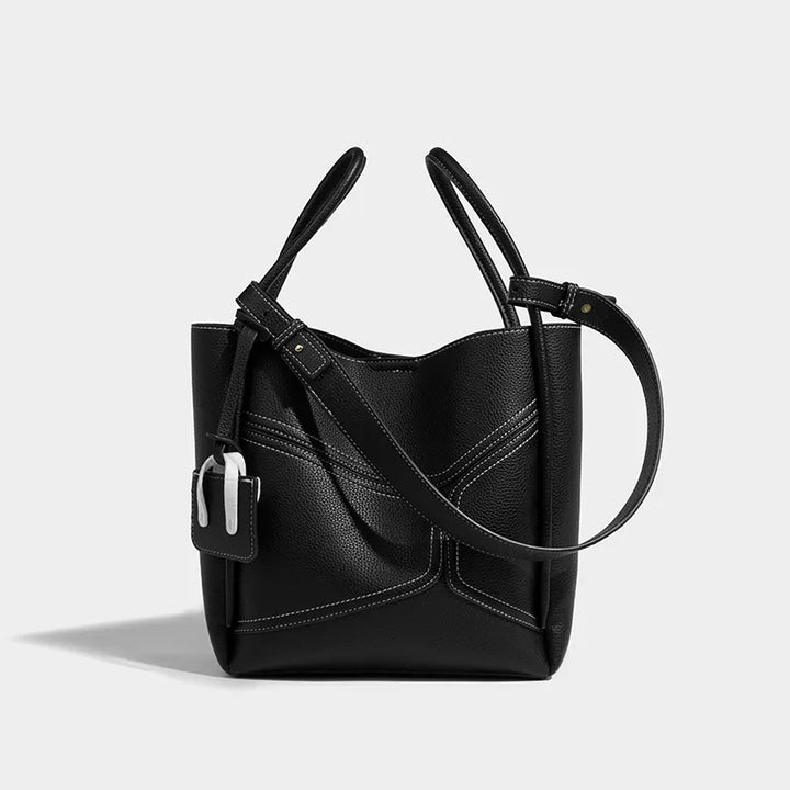Sac à main Adelena en cuir gris clair, polyvalent et élégant pour femme.