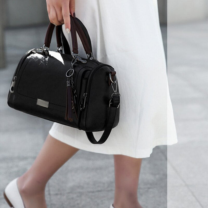 Sac à bandoulière 'Sophie' en cuir pour femme, porté épaule, look vintage intemporel