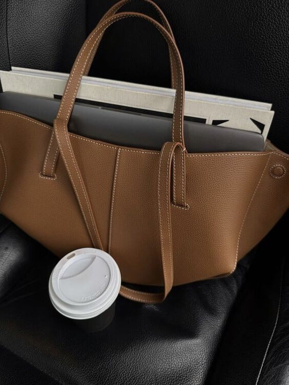 Sac fourre-tout vintage surdimensionné femme, style minimaliste, très pratique et tendance.