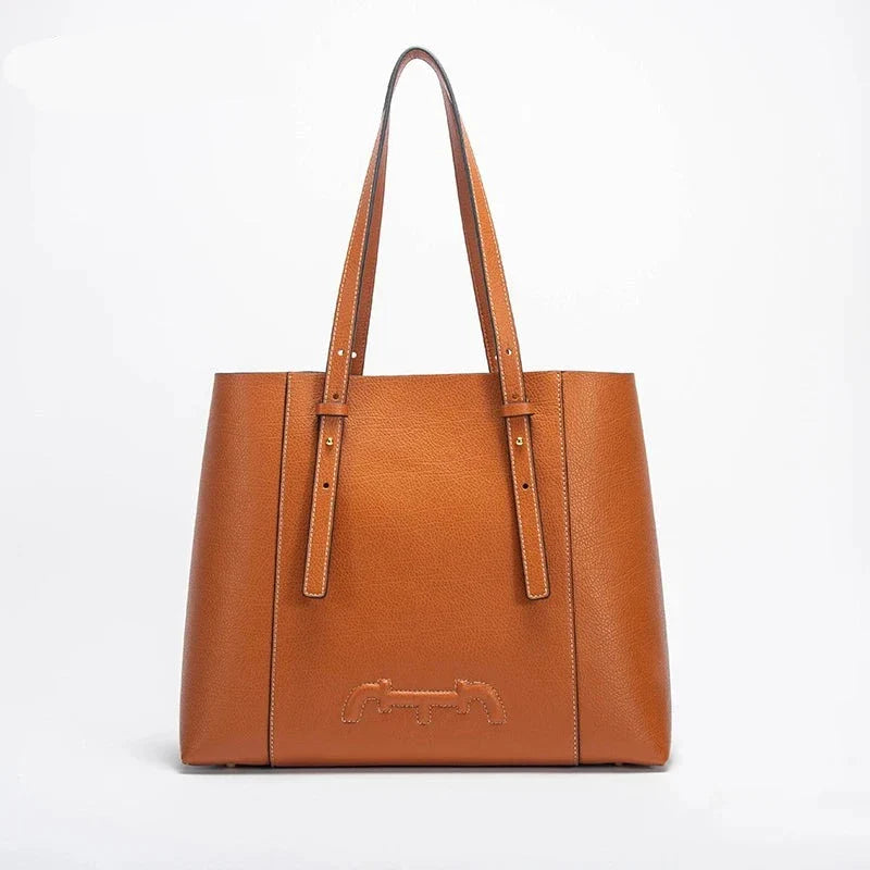 Sac bandoulière Olympe camel pour femme, en polyuréthane, avec détails dorés, parfait pour le quotidien.