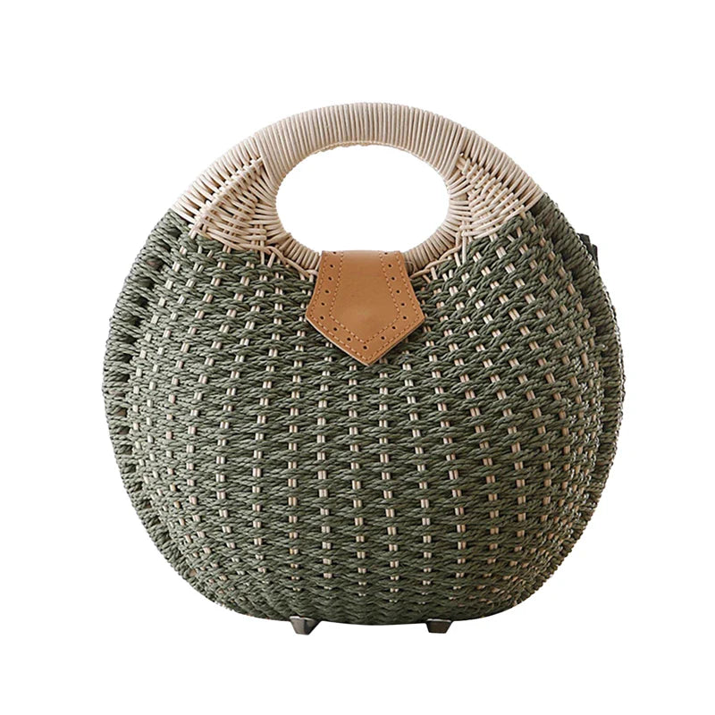 Sac à main bohème en paille ronde, parfait accessoire de mode pour femme en été.