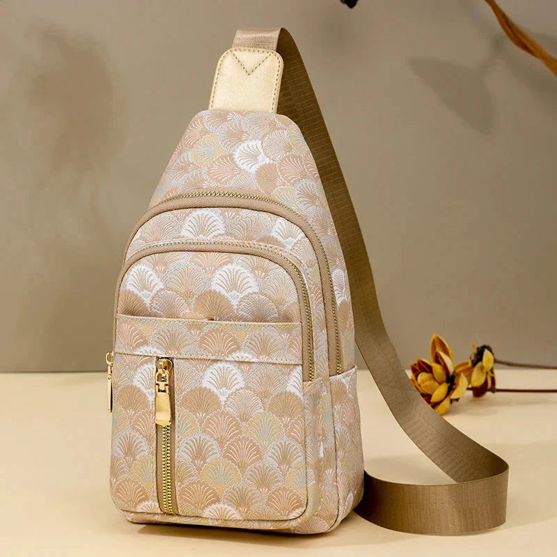 Sac banane femme en cuir PU avec texture mate, bandoulière confortable, mode chic et moderne