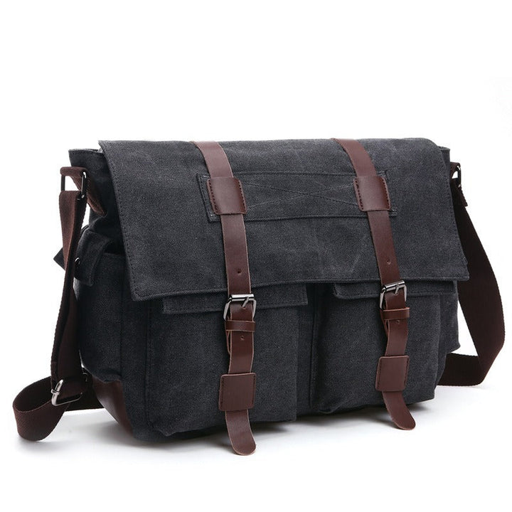 Sac à bandoulière homme en toile robuste avec poches latérales et dos confortable, parfait pour usage quotidien.