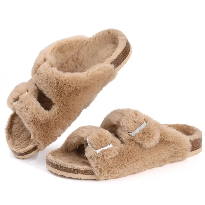 Sandales Boston pelucheuses femmes, grises, confortables et tendance, parfaites pour l'intérieur douillet.