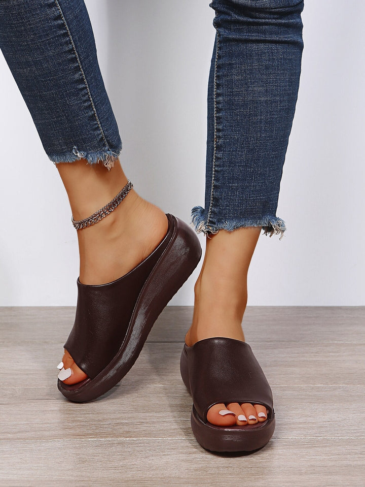 Sandales compensées été, style élégant et confortable.  Bout ouvert, semelle ergonomique.  Chaussures femmes.