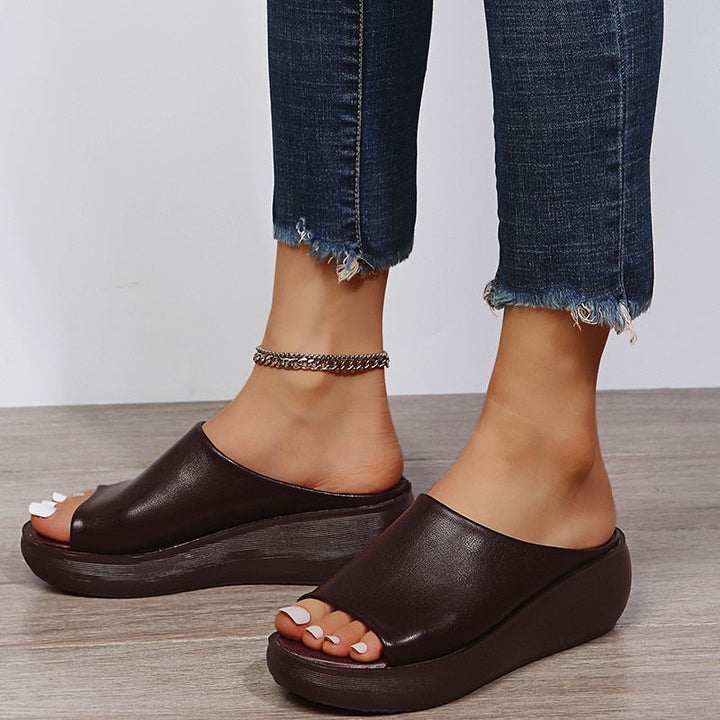 Sandales compensées été, style élégant et confortable.  Bout ouvert, semelle ergonomique.  Chaussures femmes.