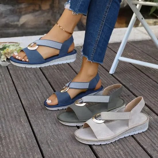 Marchez confortablement tout l'été avec ces sandales femme à boucle, idéales pour les vacances.