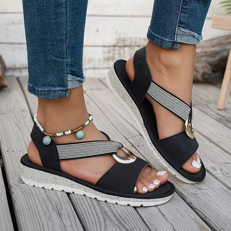 Chaussures d'été femme confortables à boucle, un must-have pour les vacances et la mode estivale.